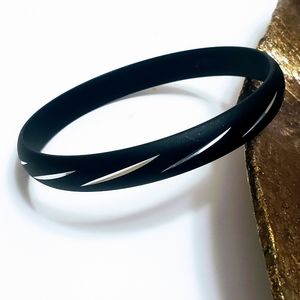 Black Metal Bracelet With Silver Details 🎁